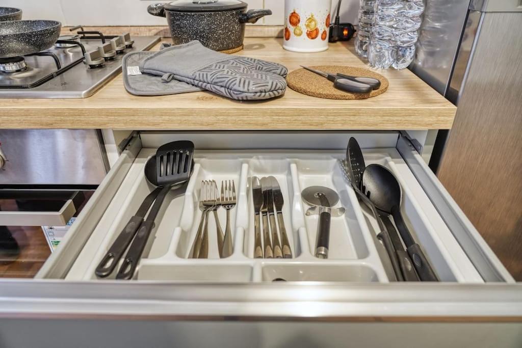 Casa Ida Apartment Free Parking Чернобио Екстериор снимка