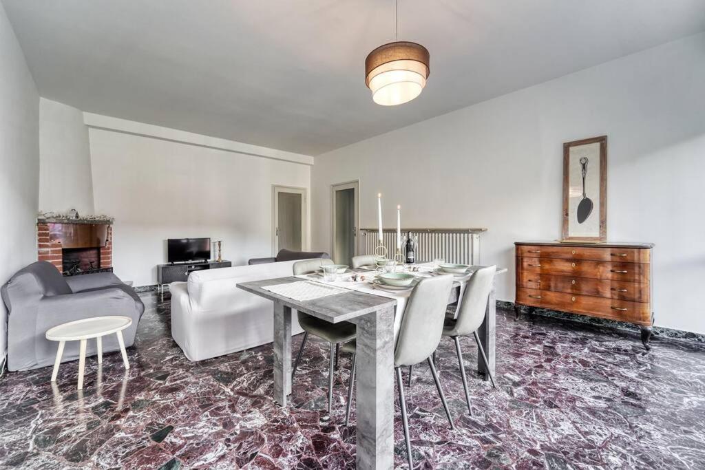 Casa Ida Apartment Free Parking Чернобио Екстериор снимка